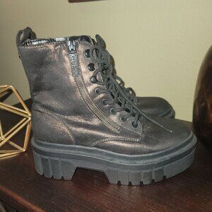GUESS Chunky Combat Boots – Perfect Fall Staple - Size 6.5
